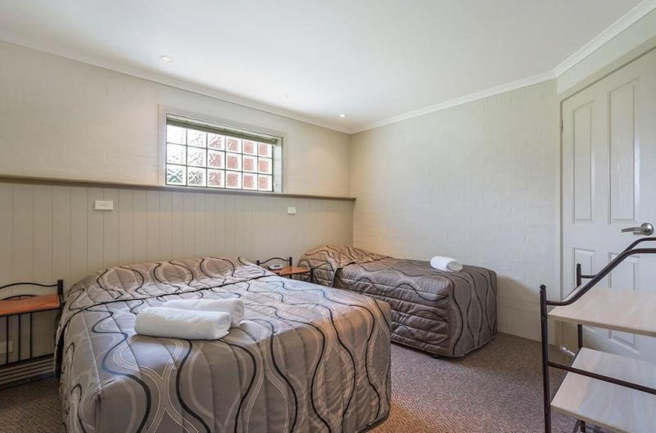 Heritage House Motel & Units Eden Extérieur photo